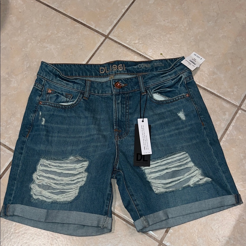 DL1961 Corie Slouchy Boyfriend Denim Shorts NWT